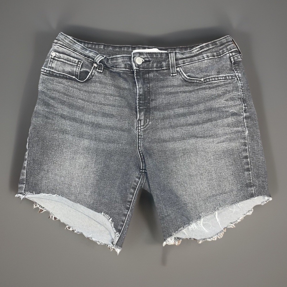 Levi Strauss Cutoff "Mid Rise Boyfriend" Dark Denim Shorts - Size 16 W33